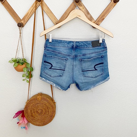 American Eagle Shortie Shorts Size 4 - Picture 2 of 7